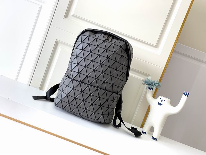 Issey Miyake 45x30x9cm Gray Yt
