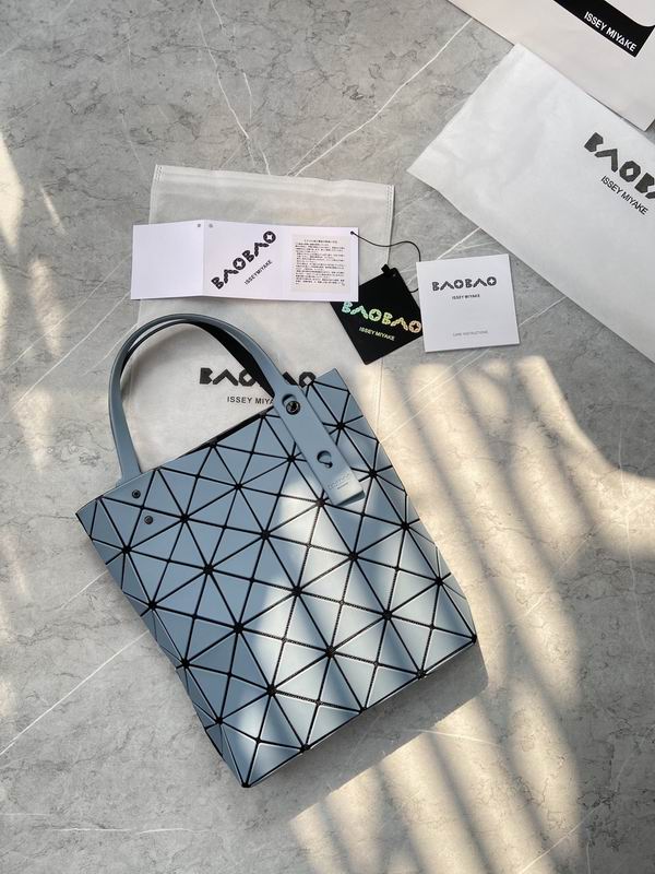 Issey Miyake 28.5x23x5.7cm Yt 8色