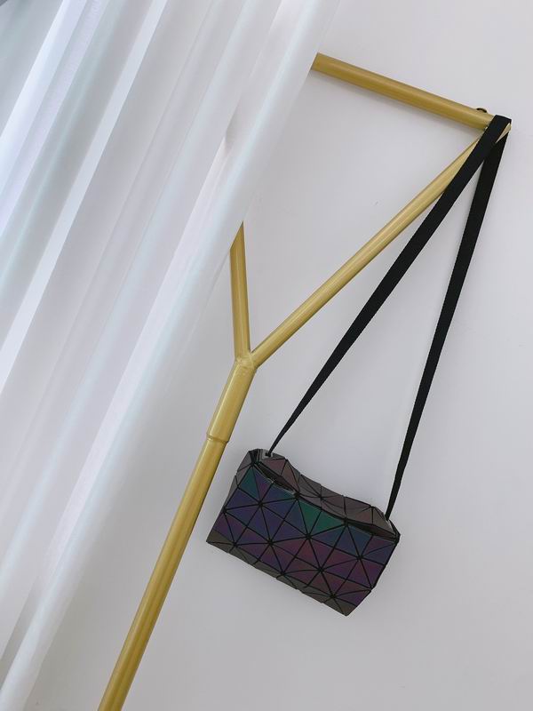 Issey Miyake BB66 23x15cm Yt9
