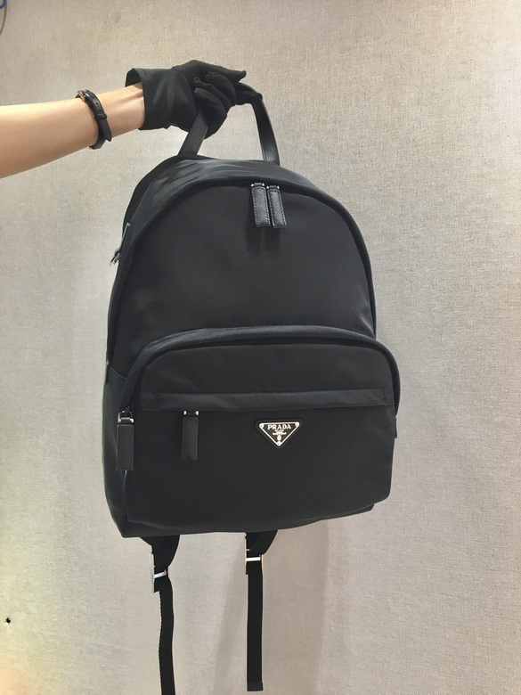 2V066 29X40X17cm WP