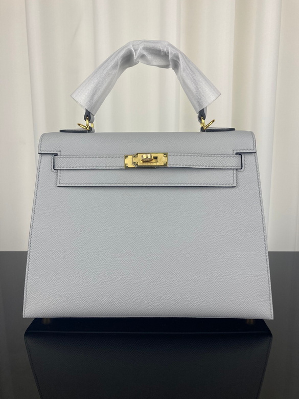 kelly 25cm 121404 AM 1