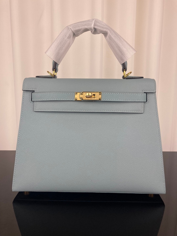 kelly 25cm 121404 AM 13